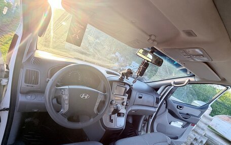 Hyundai Grand Starex Grand Starex I рестайлинг 2, 2008 год, 1 000 050 рублей, 13 фотография