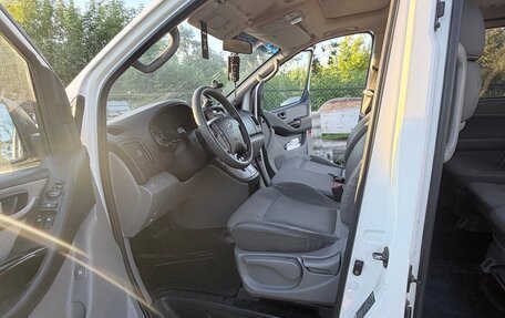 Hyundai Grand Starex Grand Starex I рестайлинг 2, 2008 год, 1 000 050 рублей, 9 фотография
