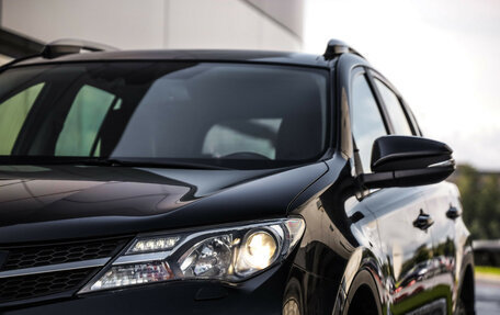 Toyota RAV4, 2015 год, 2 150 000 рублей, 2 фотография