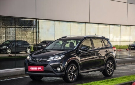 Toyota RAV4, 2015 год, 2 150 000 рублей, 3 фотография