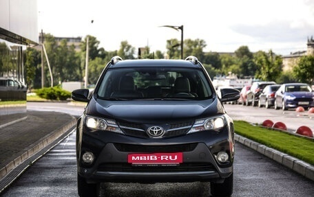 Toyota RAV4, 2015 год, 2 150 000 рублей, 4 фотография