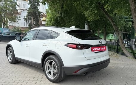 Mazda CX-4, 2023 год, 2 790 000 рублей, 6 фотография