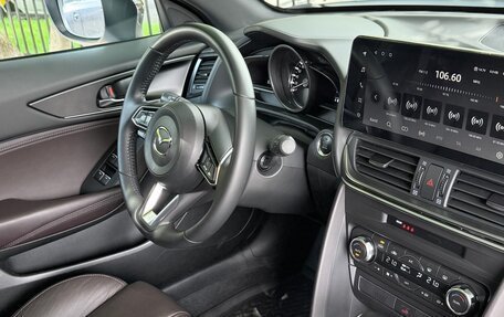 Mazda CX-4, 2023 год, 2 790 000 рублей, 23 фотография