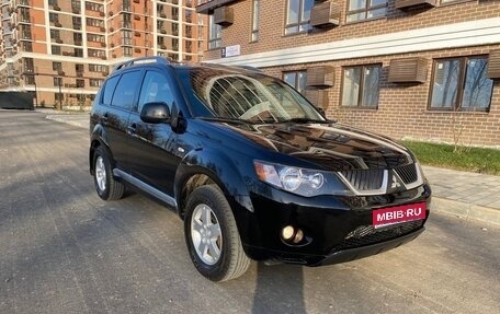Mitsubishi Outlander III рестайлинг 3, 2007 год, 1 070 000 рублей, 1 фотография