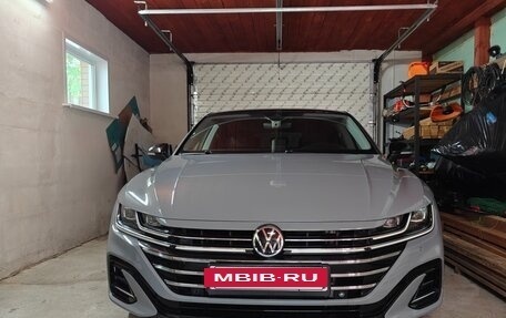 Volkswagen Passat CC, 2021 год, 3 799 999 рублей, 8 фотография