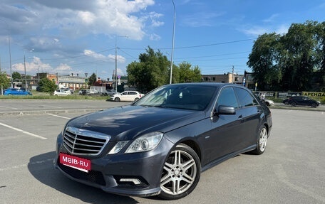 Mercedes-Benz E-Класс, 2010 год, 1 290 000 рублей, 2 фотография