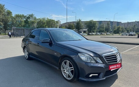 Mercedes-Benz E-Класс, 2010 год, 1 290 000 рублей, 3 фотография