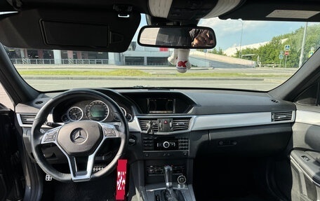 Mercedes-Benz E-Класс, 2010 год, 1 290 000 рублей, 11 фотография