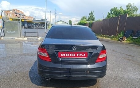 Mercedes-Benz C-Класс, 2010 год, 800 000 рублей, 4 фотография