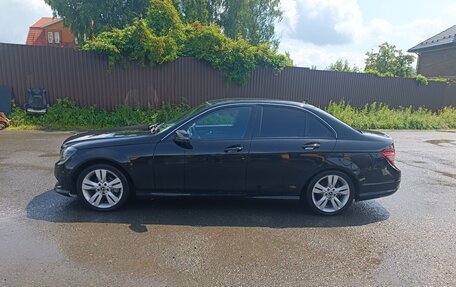 Mercedes-Benz C-Класс, 2010 год, 800 000 рублей, 2 фотография