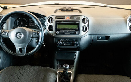 Volkswagen Tiguan I, 2010 год, 999 000 рублей, 5 фотография