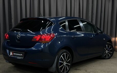 Opel Astra J, 2011 год, 689 777 рублей, 2 фотография