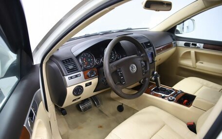 Volkswagen Touareg III, 2008 год, 845 000 рублей, 11 фотография