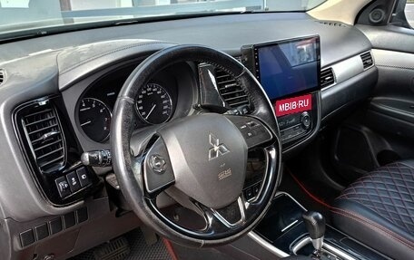 Mitsubishi Outlander III рестайлинг 3, 2018 год, 1 753 000 рублей, 5 фотография