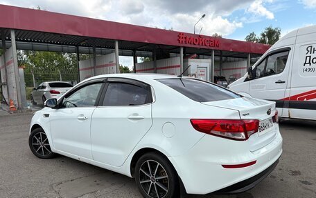 KIA Rio III рестайлинг, 2015 год, 745 000 рублей, 3 фотография
