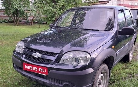 Chevrolet Niva I рестайлинг, 2010 год, 435 000 рублей, 1 фотография