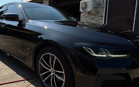 BMW 5 серия, 2021 год, 5 950 000 рублей, 1 фотография