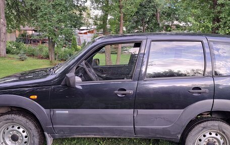 Chevrolet Niva I рестайлинг, 2010 год, 435 000 рублей, 3 фотография