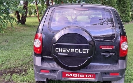 Chevrolet Niva I рестайлинг, 2010 год, 435 000 рублей, 2 фотография