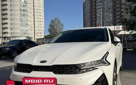 KIA K5, 2021 год, 2 600 000 рублей, 7 фотография