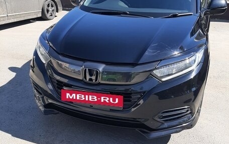 Honda Vezel, 2018 год, 1 985 000 рублей, 3 фотография