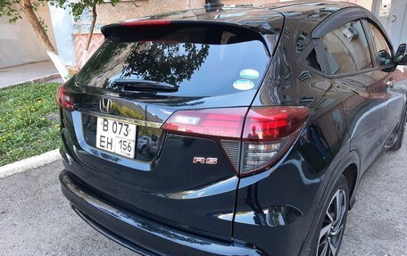 Honda Vezel, 2018 год, 1 985 000 рублей, 7 фотография