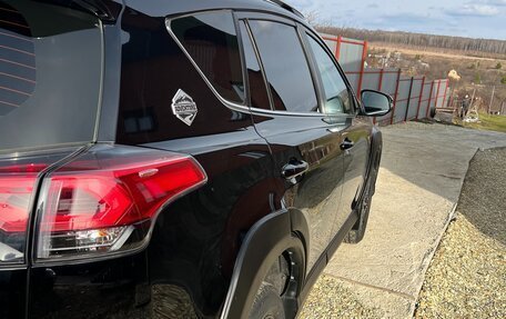 Toyota RAV4, 2018 год, 2 980 000 рублей, 5 фотография
