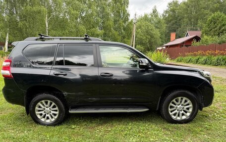 Toyota Land Cruiser Prado 150 рестайлинг 2, 2014 год, 3 000 000 рублей, 3 фотография