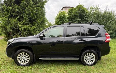 Toyota Land Cruiser Prado 150 рестайлинг 2, 2014 год, 3 000 000 рублей, 2 фотография