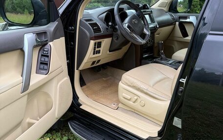 Toyota Land Cruiser Prado 150 рестайлинг 2, 2014 год, 3 000 000 рублей, 5 фотография