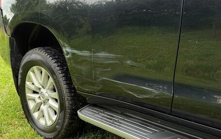 Toyota Land Cruiser Prado 150 рестайлинг 2, 2014 год, 3 000 000 рублей, 13 фотография