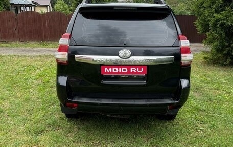 Toyota Land Cruiser Prado 150 рестайлинг 2, 2014 год, 3 000 000 рублей, 4 фотография