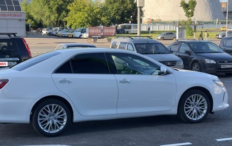 Toyota Camry, 2015 год, 1 650 000 рублей, 3 фотография