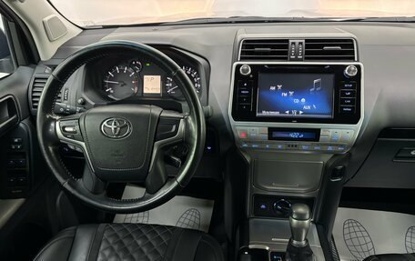 Toyota Land Cruiser Prado 150 рестайлинг 2, 2019 год, 3 840 000 рублей, 8 фотография