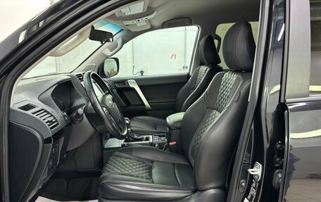 Toyota Land Cruiser Prado 150 рестайлинг 2, 2019 год, 3 840 000 рублей, 14 фотография