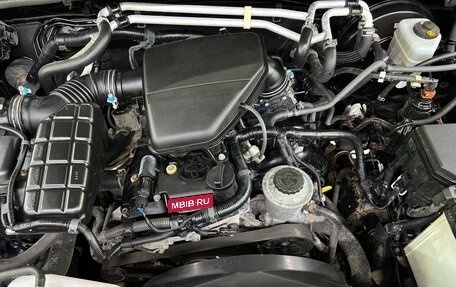 Toyota Land Cruiser Prado 150 рестайлинг 2, 2019 год, 3 840 000 рублей, 5 фотография
