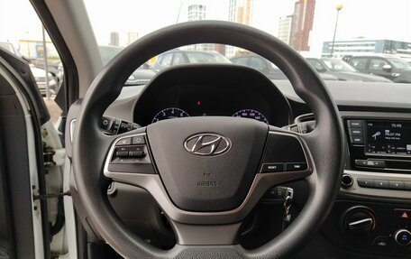 Hyundai Solaris II рестайлинг, 2018 год, 1 219 000 рублей, 22 фотография