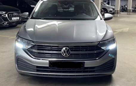 Volkswagen Jetta VII, 2022 год, 1 900 000 рублей, 2 фотография