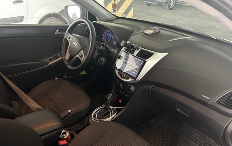 Hyundai Solaris II рестайлинг, 2015 год, 850 000 рублей, 6 фотография