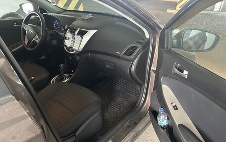 Hyundai Solaris II рестайлинг, 2015 год, 850 000 рублей, 7 фотография