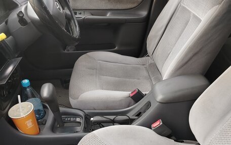 Mazda Familia, 2000 год, 200 000 рублей, 9 фотография