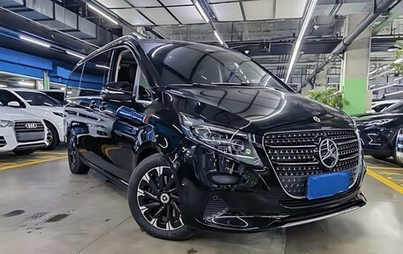 Mercedes-Benz V-Класс, 2024 год, 8 500 000 рублей, 1 фотография