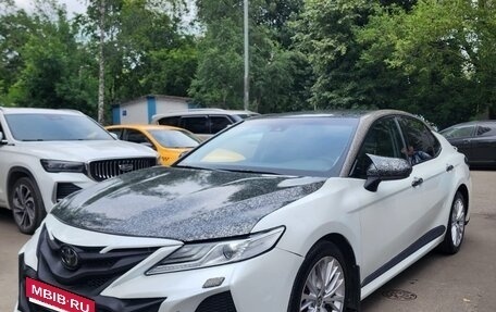 Toyota Camry, 2021 год, 2 450 000 рублей, 2 фотография