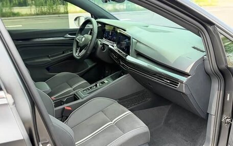 Volkswagen Golf VIII, 2023 год, 1 990 000 рублей, 13 фотография