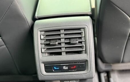 Volkswagen Golf VIII, 2023 год, 1 990 000 рублей, 17 фотография