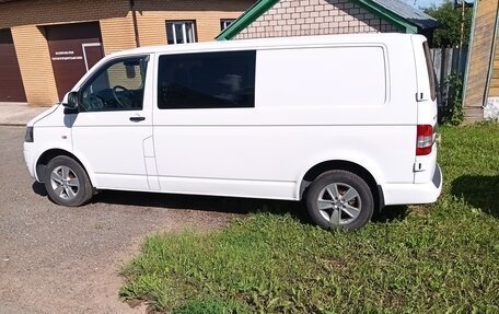 Volkswagen Transporter T5 рестайлинг, 2014 год, 1 785 000 рублей, 3 фотография