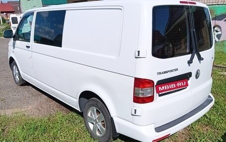 Volkswagen Transporter T5 рестайлинг, 2014 год, 1 785 000 рублей, 6 фотография