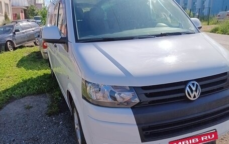 Volkswagen Transporter T5 рестайлинг, 2014 год, 1 785 000 рублей, 2 фотография