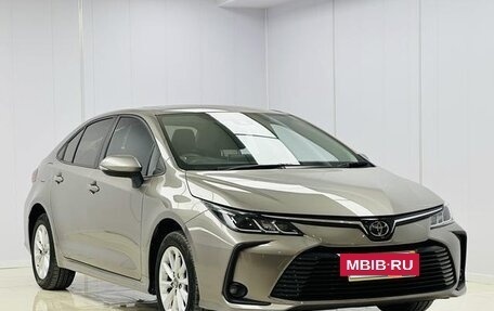 Toyota Corolla, 2022 год, 1 650 000 рублей, 2 фотография