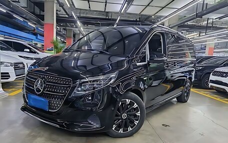Mercedes-Benz V-Класс, 2024 год, 8 500 000 рублей, 3 фотография